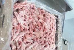 狗狗能不能喂生肉，生肉是否营养含量高？