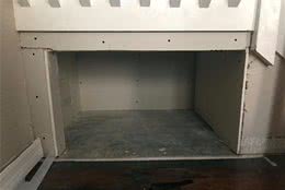 爱心爆棚！狗主人在新房为宠物狗狗打造一间超级迷你温馨犬屋！