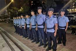 养犬未登记当场被带走！广州警方展开养犬管理专项整治持续至年末