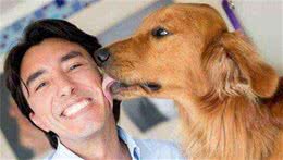 狗狗舔谁就是喜欢谁？其实大部分人都错了，还有这几个意思