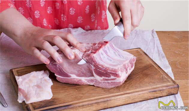 狗狗吃“人食”好吗？这份“食物红黑榜”，建议收藏