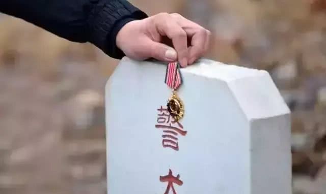 警犬克拉达的三生三世