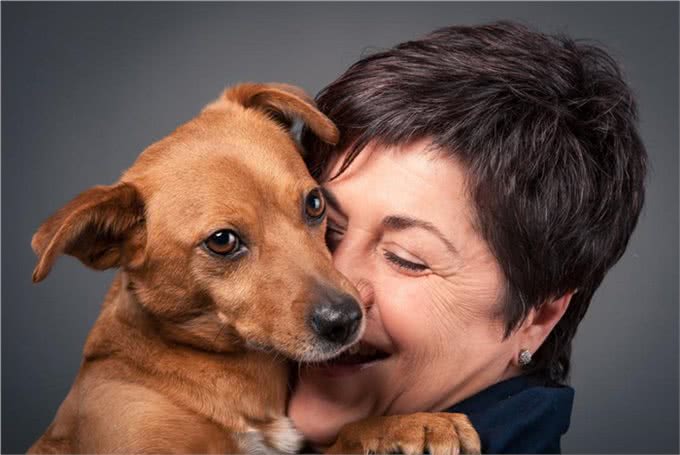 狗狗会微笑吗?狗狗咧嘴都有哪些暗示语?宠主们快来了解下