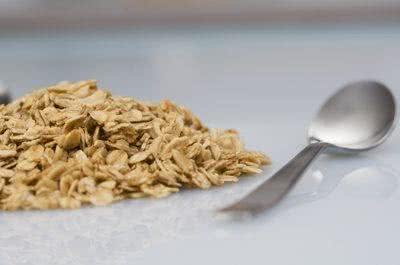 早餐吃一碗燕麦是最健康的生活方式?那对于狗狗来说，也是这样吗