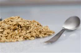 早餐吃一碗燕麦是最健康的生活方式?那对于狗狗来说，也是这样吗