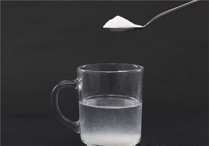 小狗便秘拉不出来吃什么药?不用喂药，要采取以下措施帮助狗狗
