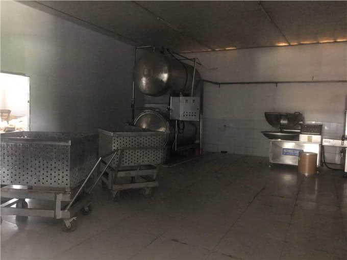 食品加工蒸汽发生器:研发新利器，助狗粮创新再升级!