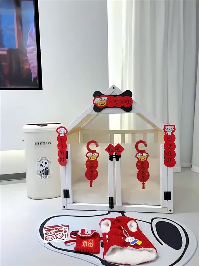 主人给狗买了个新床，结果它兴奋的从旧窝滚到新窝，要疯的节奏!