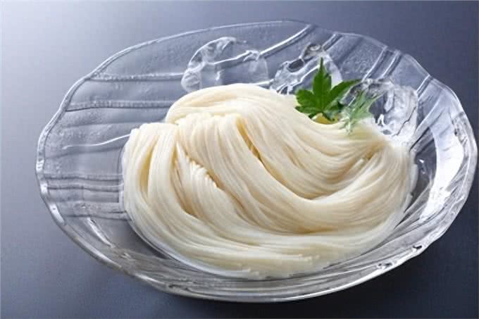 给狗狗喂食挂面，需要注意的4大要点!