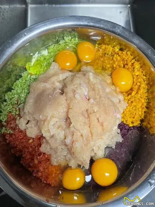 对狗狗巨健康的八种辅食，而且还不贵，你喂了没?