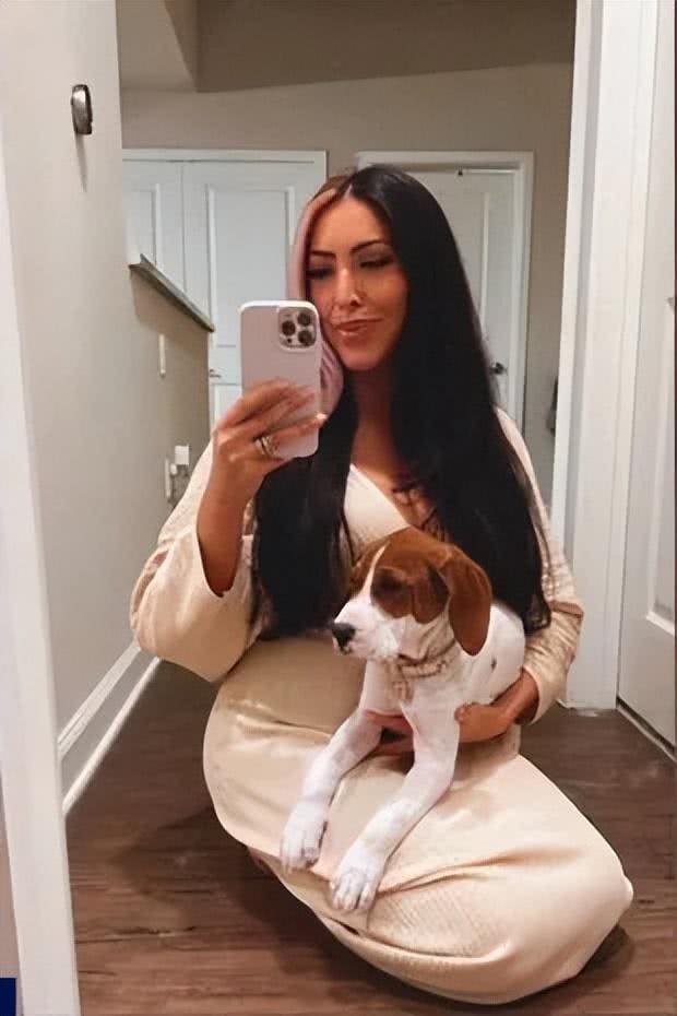 美国妹子忍痛让重病狗狗安乐死，一年后狗狗不仅活着，还在等领养