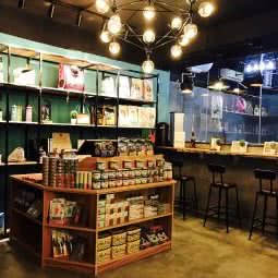 飞飞狗宠物旅馆 FLYING DOG PET HOTEL:上海城区奉贤区南桥附近