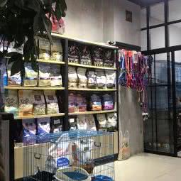 俏俏宠物店:南京市浦口区明发滨江附近