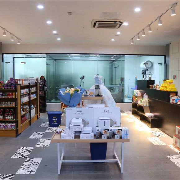 星级宠客(绿宝店):苏州市虎丘区绿宝广场附近