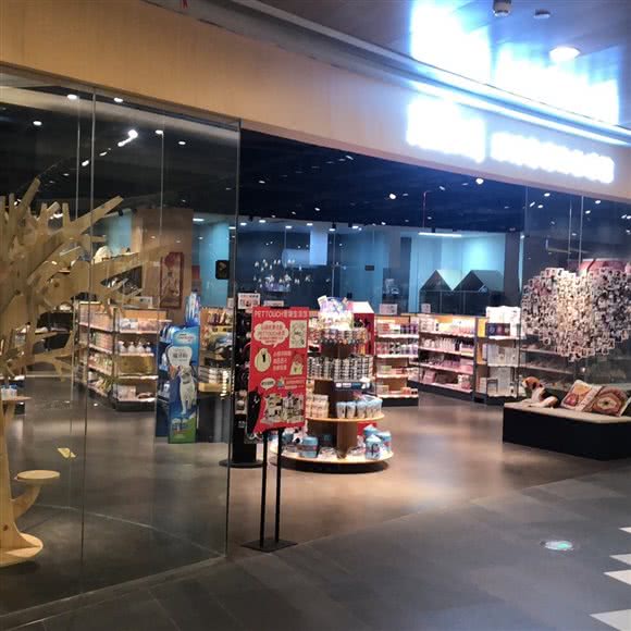 Pettouch派特奇宠物店(京华城Rmall店):扬州市邗江区京华城附近