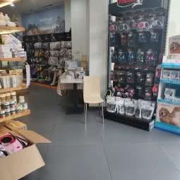 转角宠物(象山人家店):杭州市西湖区美院象山附近