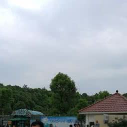 长沙生态动物园宠物馆:长沙市天心区友阿奥特莱斯附近