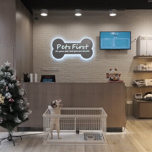 Pets First唯宠生活馆(悦方广场店):深圳市南山区西丽附近