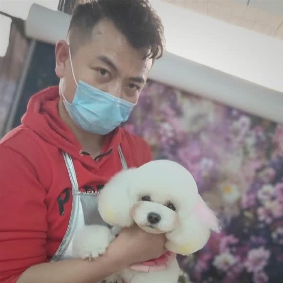 诺高宠物生活馆:兰州市城关区东方红广场附近